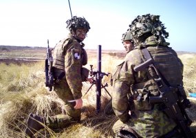 Lietuvos kariai pratybose Danijoje taktinius veiksmus treniravosi naudodami kovinius šaudmenis - 2