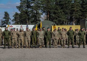 Rotaciją Lietuvoje baigiantys JAV kariai apdovanoti medaliais - 4