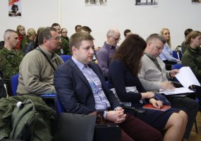 Įgulų aptarnavimo tarnyba organizavo Lietuvos kariuomenės vienetų darbuotojų saugos ir sveikatos... - 1