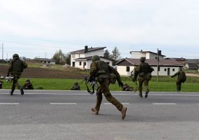 Fotogalerija: Greitojo reagavimo pajėgos veikia Marijampolėje ir Vilkaviškyje - pratybos „Žaibo... - 4
