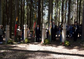 Daugiau kaip 300 žmonių žygiu pagerbė Aukštaitijos partizanus - 2