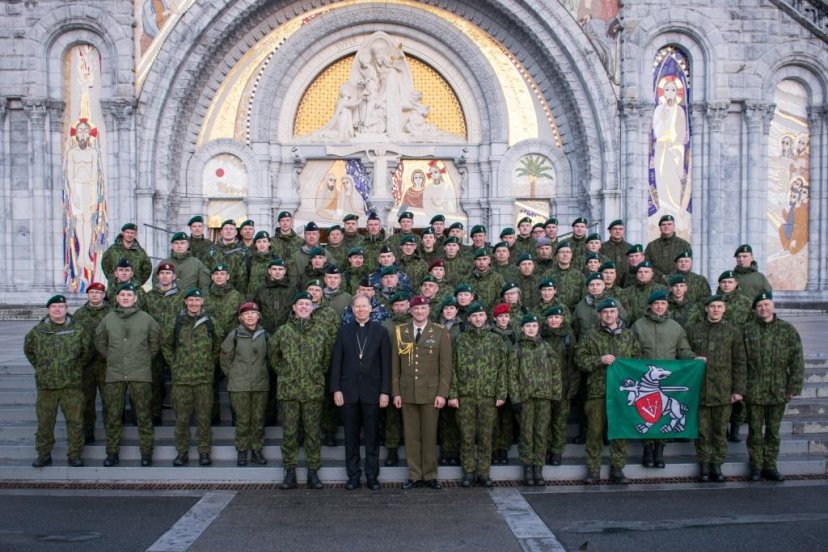 Lietuvos kariai dalyvavo tarptautiniame karių piligrimų susitikime Lurde