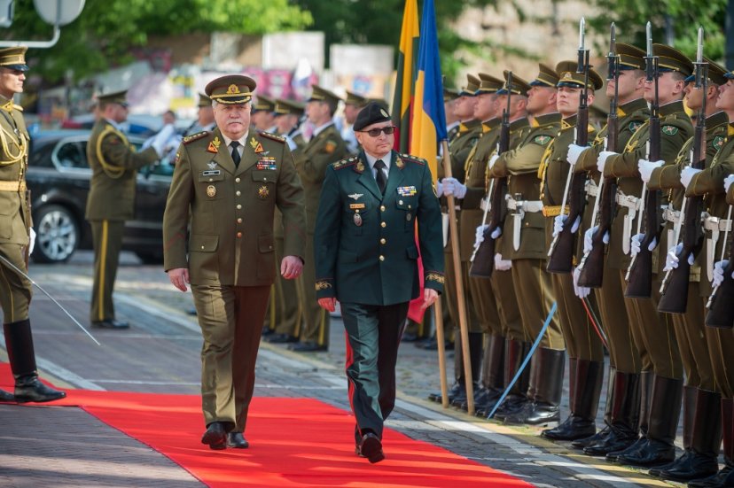 Chief of Defence of Moldova Brigadier General Igor Cutie is on a visit in Lithuania