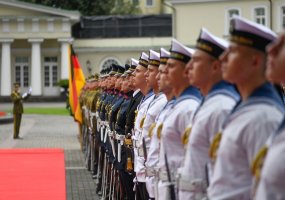 Lietuvos didžiojo kunigaikščio Gedimino štabo bataliono šauktiniai dalyvavo iškilmingoje... - 1