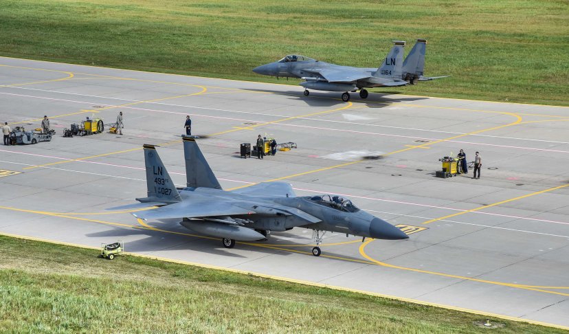 Šiauliuose nusileido Jungtinių Amerikos Valstijų naikintuvai F-15C „Eagle