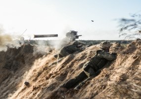 Prasideda tarptautinės prieštankinių padalinių kovinio šaudymo pratybos „Hunter 2017 - 4