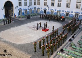 Sausumos pajėgų vadas brigados generolas Valdemaras Rupšys lankėsi Portugalijoje  - 1