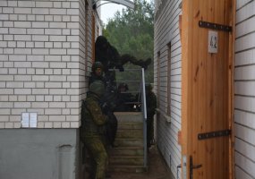 Tarptautinėse pratybose „Geležinis vilkas 2“  kartu su NATO tarptautiniu batalionu treniruojasi... - 4