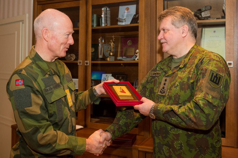 Chief of Defence of Norway satisfied with service conditions and opportunities for new experience...