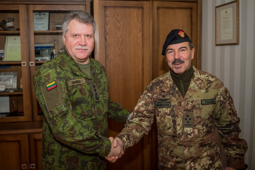 Lietuvoje lankėsi NATO Jungtinių pajėgų vadavietės Brunsume vadas 
