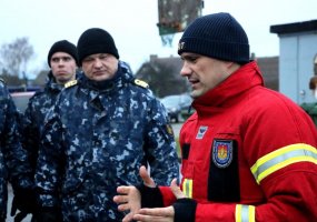 Karo laivų ugniagesių komandos atnaujino kovos su gaisru įgūdžius - 2