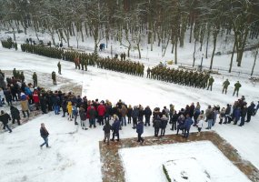 Švenčių išvakarėse Lietuvos valstybei prisiekė šauktiniai kariai  - 4