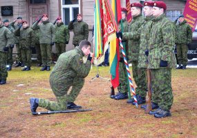 Istorinėje partizanų priesaikos vietoje Nemunaityje Lietuvos Respublikai prisiekė karių savanorių... - 5