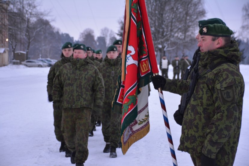 Lithuanian soldiers deploying to the military training operation in Ukraine