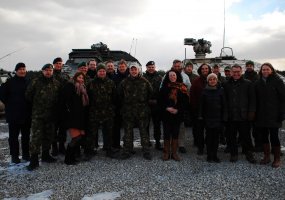 NATO priešakinių pajėgų kovinėje grupėje lankėsi Nyderlandų parlamento Gynybos komiteto nariai - 2