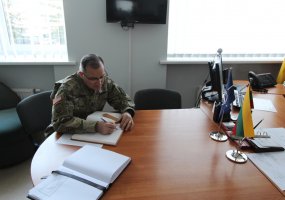Lietuvoje dislokuotoje NATO priešakinių pajėgų kovinėje grupėje lankėsi Vyriausiasis sąjungininkų... - 1