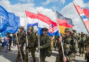 Šiauliuose vyko tradicinis bėgimas „Runway Run 2018 - 2