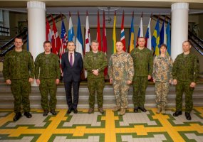 Kariuomenės vadas gen. ltn. Jonas Vytautas Žukas vizito Baltijos gynybos koledže metu dalyvavo... - 2