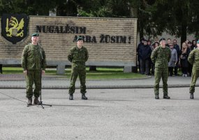 Klaipėdoje - Dragūnų bataliono šauktinių išlydėtuvės į atsargą  - 5