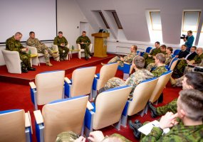 Chief of Defence Lt Gen Jonas Vytautas Žukas took part in a discussion on security during a visit... - 1
