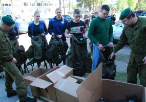 Jonušo Radvilos mokomajame pulke Bazinius kario savanorio įgūdžių kursus pradėjo Lietuvos... - 5