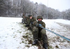  Inžinerijos batalione nėra merginų, yra tik karių ilgais plaukais - 6