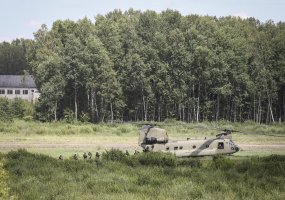 Karinės pratybos Lietuvoje juda link pabaigos: sąjungininkai išlaisvina objektus Šiauliuose ir... - 2