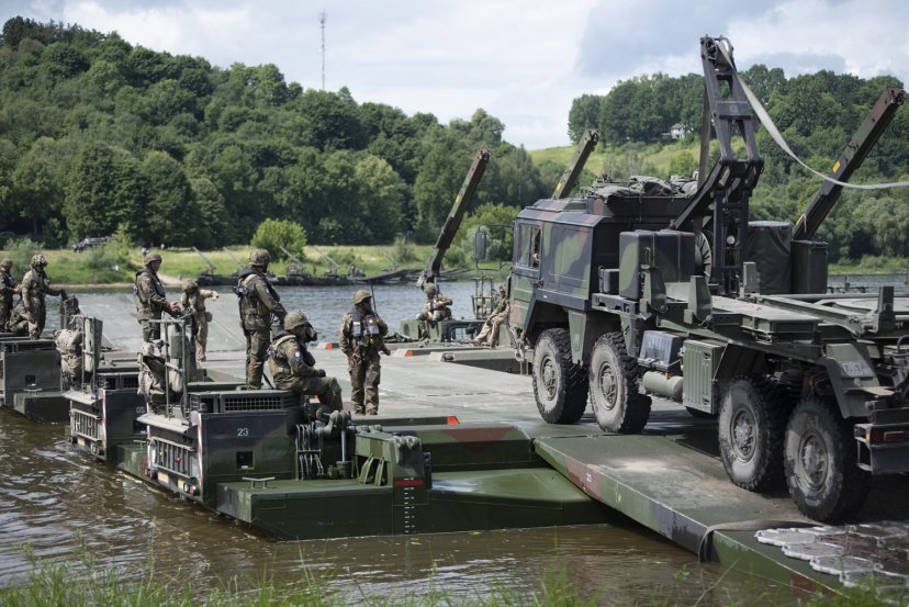 Over 200 military vehicles and roughly 1000 soldiers carry out a tactical crossing over Nemunas 