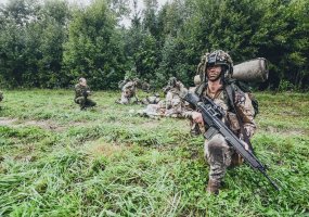 Lietuvos kariuomenės Sausumos pajėgų ir šešių užsienio valstybių pėstininkų skyriai susirungė dėl... - 1