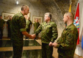 Vaidoto bataliono vyriausiajam puskarininkiui – seržanto majoro karinis laipsnis - 1