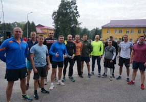 Pusmaratonio Ukrainoje metu Lietuvos karo policininkai suteikė pirmąją medicininę pagalbą... - 2