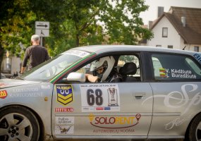 Kariai vairavimo įgūdžius išmėgino prestižiniame automobilių ralyje  - 1