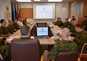 Mokymo ir doktrinų valdybos štabe – kariuomenės vado vizitas - 1
