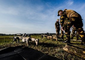Snaiperiai iš devynių NATO valstybių ir Ukrainos varžėsi dėl taikliausiojo titulo - 2