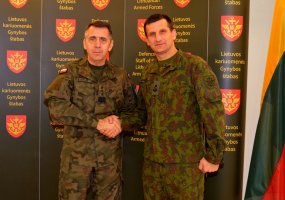 Lietuvoje lankėsi naujasis NATO Daugianacionalinio šiaurės rytų korpuso vadas  - 2