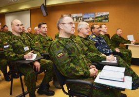 Kariuomenės vadas gen. ltn. J. V. Žukas: „Lietuvos kariuomenė ėmė kasmet augti vienu batalionu... - 1