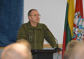 Gynybos štabe vyko kariuomenės vyriausiųjų puskarininkių ir kuopininkų susitikimas - 2