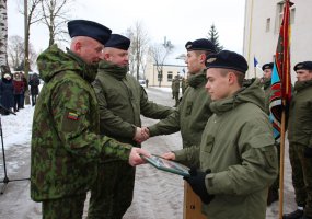 Karinėse Jūrų pajėgose ir Oro gynybos batalione į atsargą išleista ketvirtoji šauktinių laida  - 4