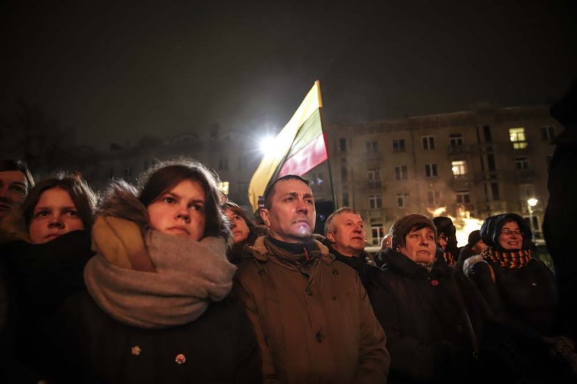 Vilniuje suliepsnojo atminimo laužai