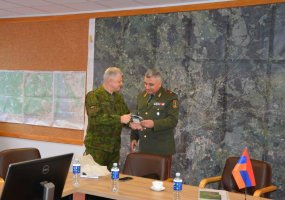 Lietuvoje lankęsis Armėnijos kariuomenės vado pavaduotojas domėjosi puskarininkių rengimo sistema - 2