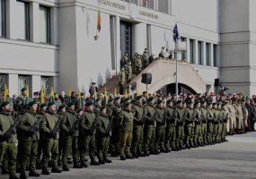 Visoje šalyje kariniai daliniai minėjo Lietuvos Valstybės atkūrimo dieną - 4