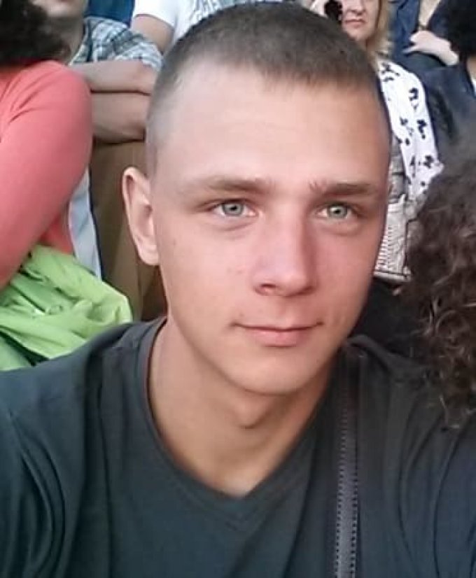 Dingusio kolegos visą savaitgalį savanoriškai ieškojo karo inžinieriai, pasitelkta asmeninė...