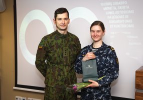 Kariai apdovanoti Lietuvos banko monetomis - 1