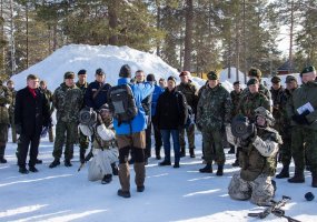 Sausumos pajėgų vadas stebėjo pratybas Švedijos Karalystėje ir susitiko su Švedijos, Suomijos ir... - 1