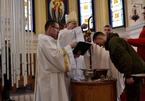 Inžinieriai švenčia įkrikščioninimo sakramentus - 2