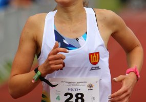 Nuo plaukiojimo baseine dėl vaikiškų sveikatos problemų iki profesionalaus sporto ir Karinių jūrų... - 2