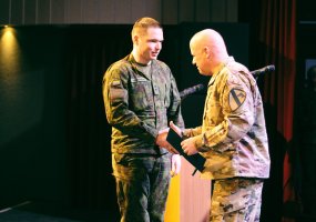 Jau nepriklausomoje Lietuvoje gimęs karininkas apie NATO: „Mes visi turime bendrą priešo suvokimą“ - 4