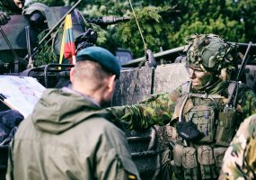 Jau nepriklausomoje Lietuvoje gimęs karininkas apie NATO: „Mes visi turime bendrą priešo suvokimą“ - 5