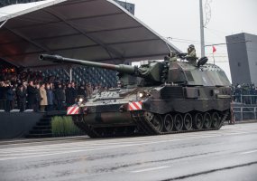 Griausmingoji 155 mm ugnies baterija - 3