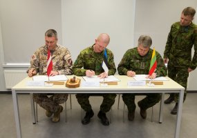 Baltic Chiefs of Defence discussed cooperation and regional security at a meeting in Estonia - 1